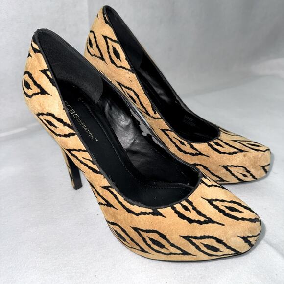 BCBGeneration Parade2 Women’s Platform Pumps size 9 suede Tribal Print black tan - Picture 6 of 10